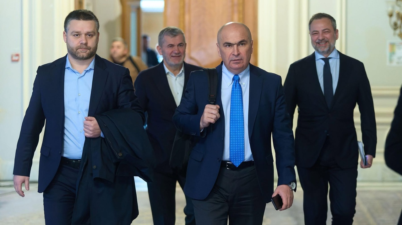 DECLARAȚII „Spurcatule!”. Taxat de rivali, apărat de patronul milionar: „Atitudine corectă”