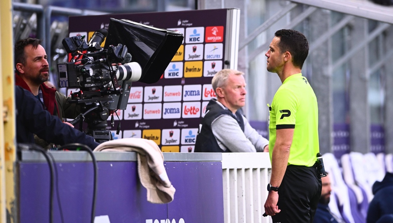 VAR a anulat 42 de goluri marcate de Real Madrid de la introducerea lui! Ce scrie presa catalană