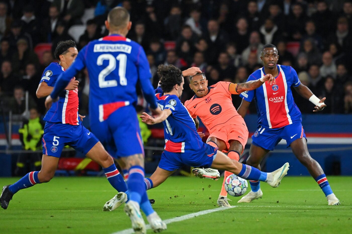 Barcelona visează la transferul de 140 de milioane de euro de la PSG! Parisul nu vrea să-și cedeze vedeta