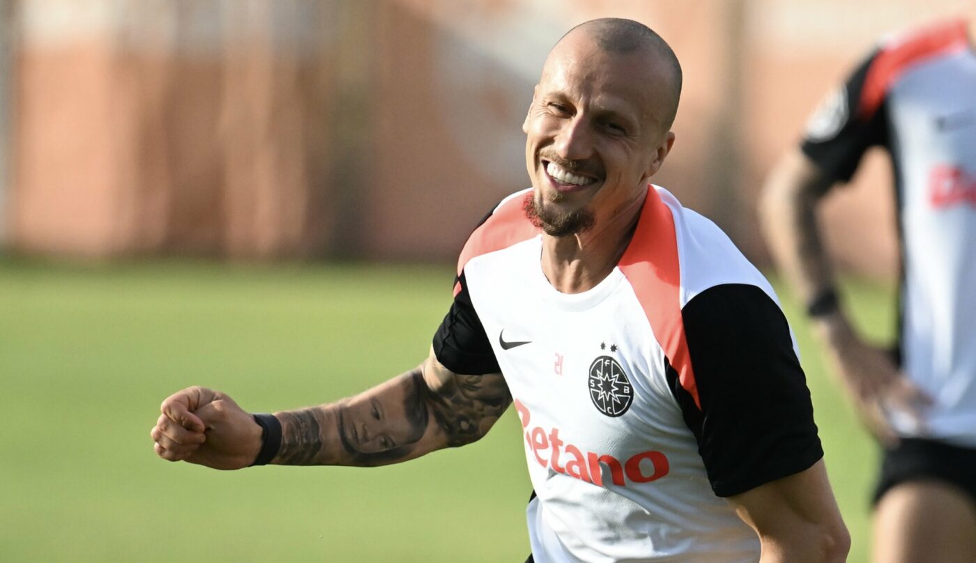 Vlad Chiricheș a spus tot despre practicile lui Gigi Becali care i-au șocat pe jucătorii de la FCSB: „Dă gol și apoi nu mai joacă!”