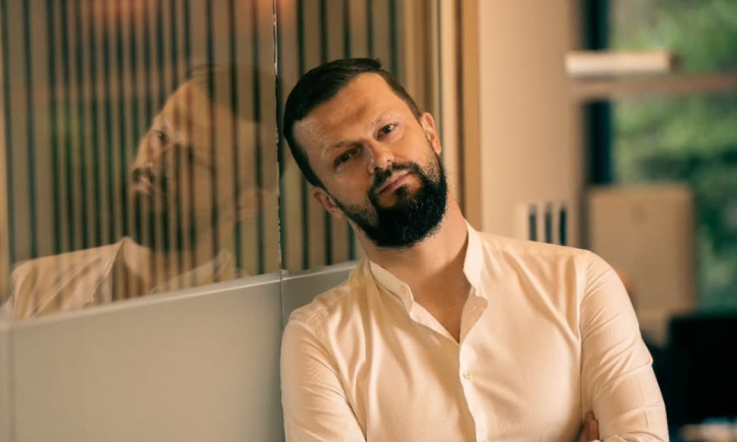 Vlad, muncitorul necalificat care a ajuns să aibă o afacere de 70.000.000 de euro: tatăl lui e în anturajul lui Ilie Bolojan